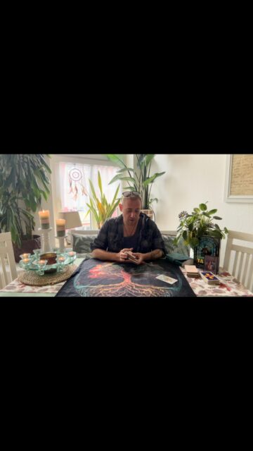 Dein Gegenüber - Quintessenz der gestrigen Spiegellegung… Rat des Schicksals auf YouTube 🪞🪞#tarot #orakel #spiritualität #mystik #intuition #transformation #liebe #dualseele #selbstliebe #selbstwert